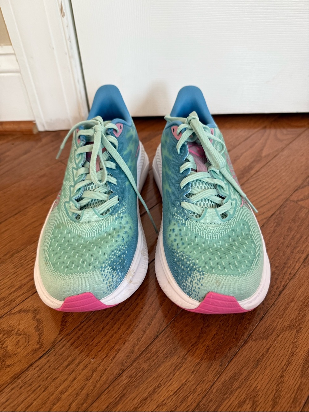 Mint & Teal Women's Hoka Mach 6 Running Sneakers with Pink Accent